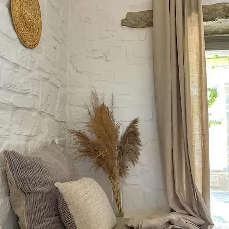 Amaryl Seaside Villa